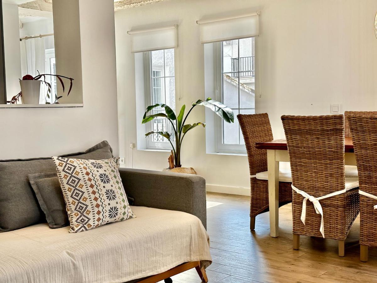 Apartment Old Town Modern Flat, 4 Minutes From - Eaw Homes Marbella