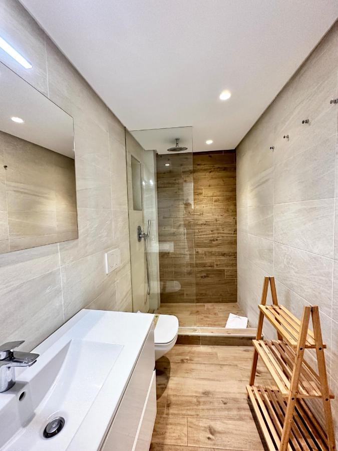 Old Town Modern Flat, 4 Minutes From - Eaw Homes *